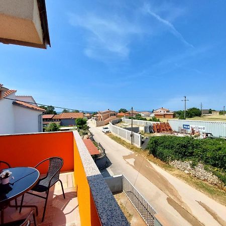 Apartman Zeljo Galižana Eksteriør billede